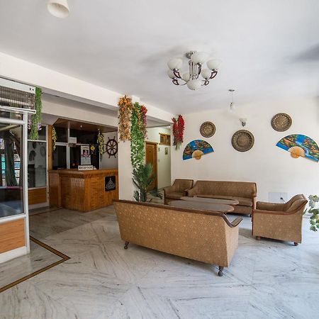 Hotel Satkar Residency - Riverside Old Manali Extérieur photo