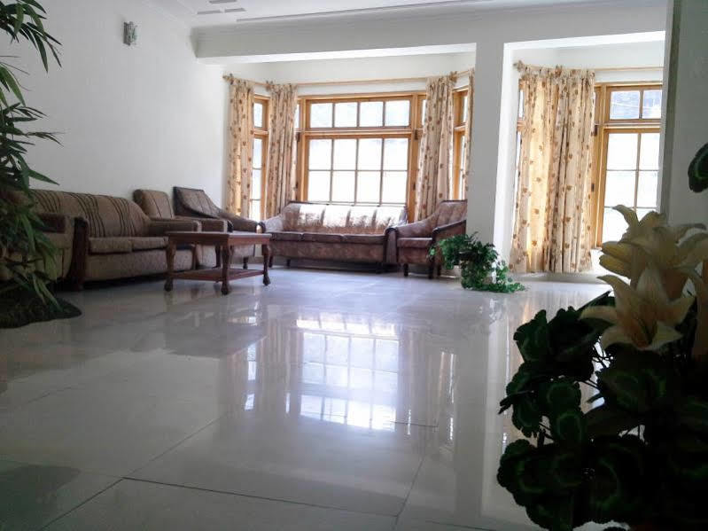 Hotel Satkar Residency - Riverside Old Manali Extérieur photo